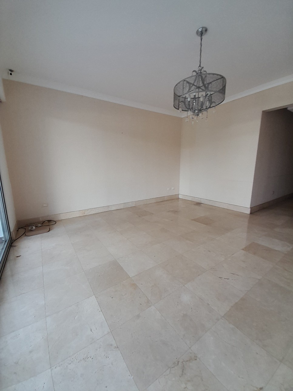 apartamentos - Rento apartamento amplio con terraza y varios parqueos