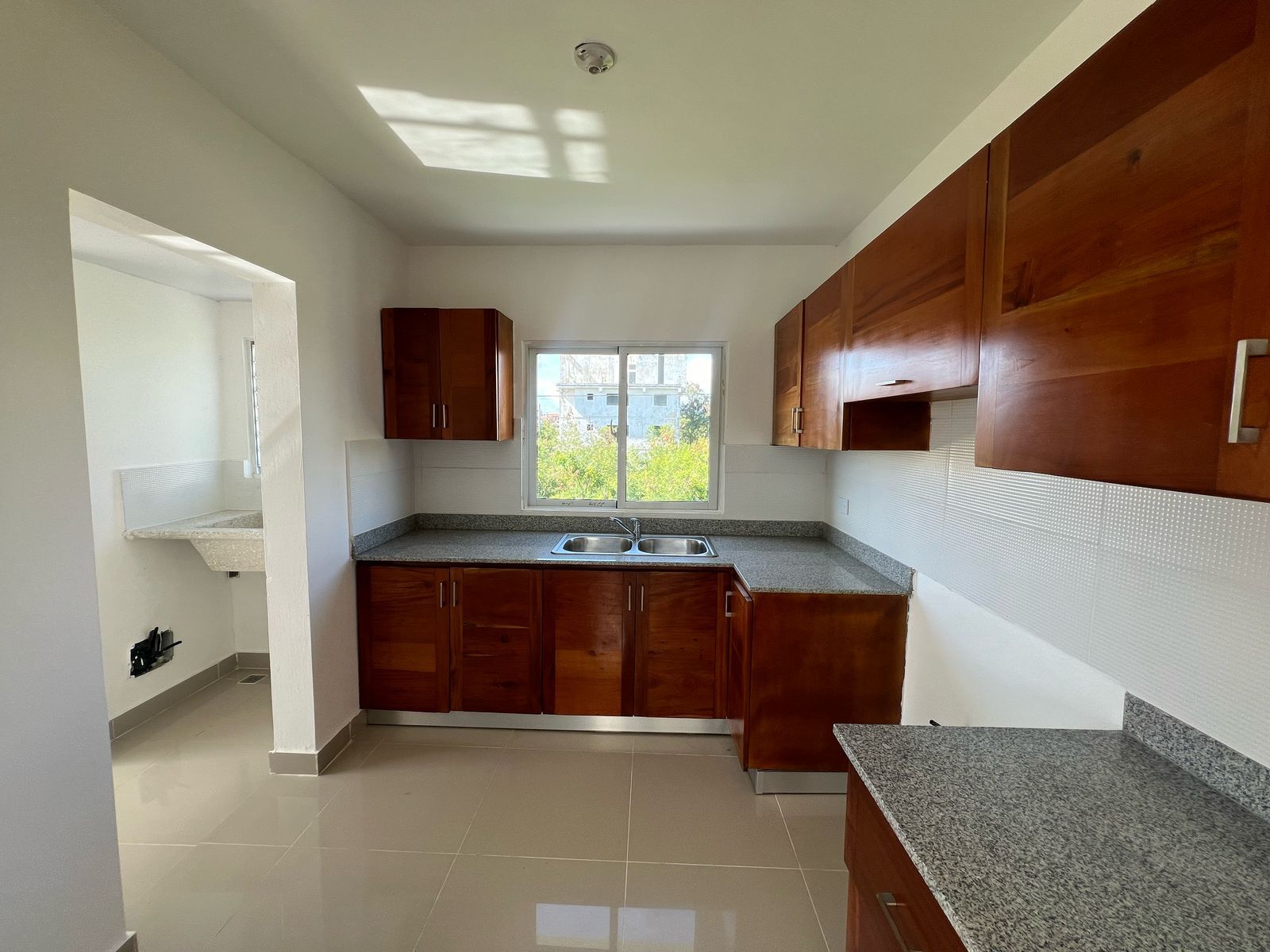 apartamentos - Se Vende Apartamento Nuevo en 2do Nivel, Prox a la Aut Las Américas  1