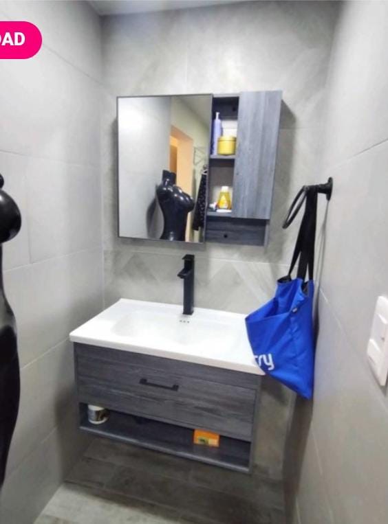 apartamentos - Venta de Apartamento en Renacimiento**
*Precio de Venta:* RD$ 11,500,000

 9