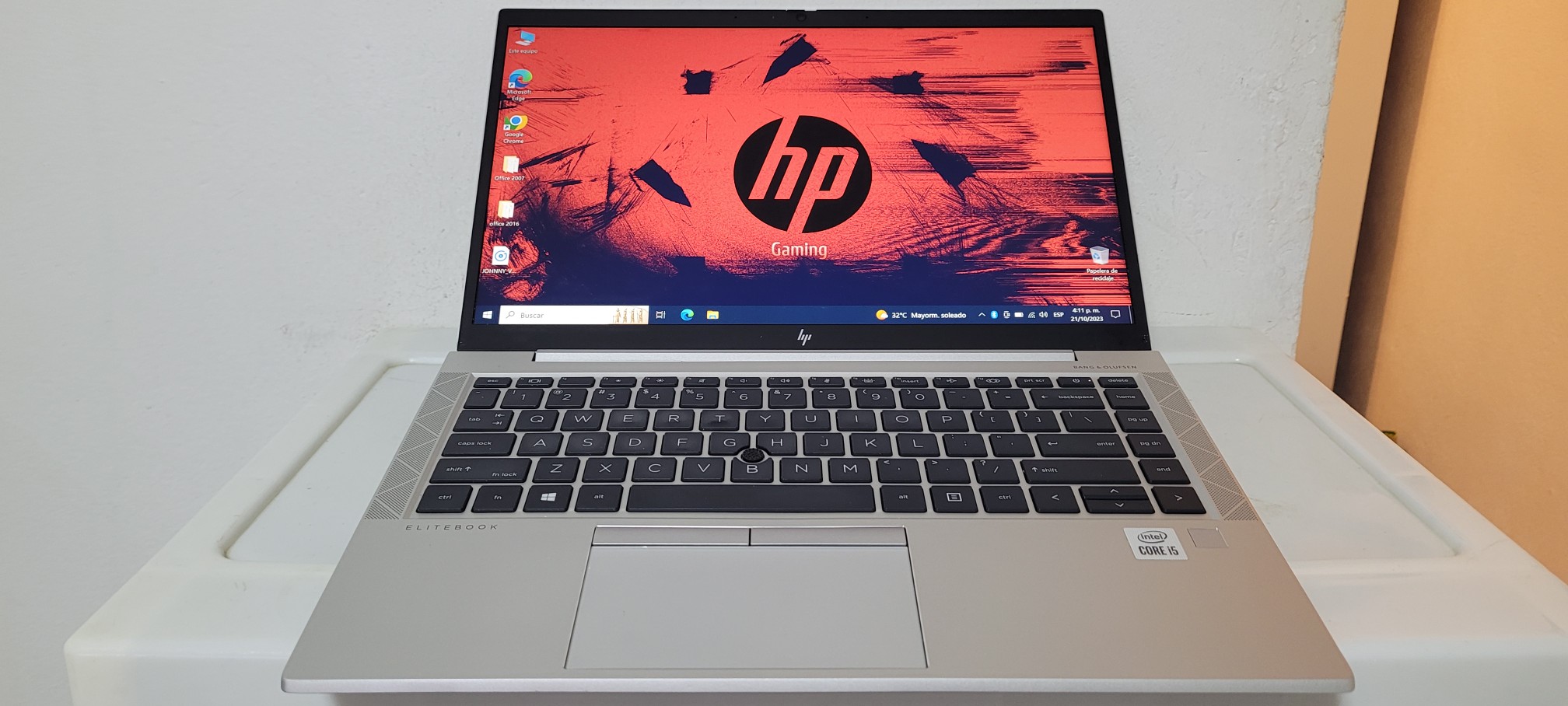 computadoras y laptops - Laptop hp Slim G5 14 Pulg Core i5 8va Gen Ram 16gb ddr4 Disco 256gb Video 8gb 0