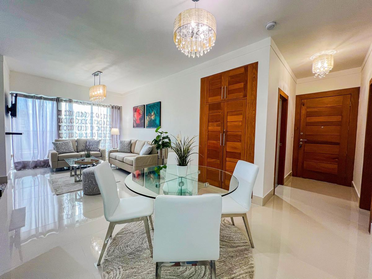 apartamentos - Apartamento en Alquiler en Naco  5