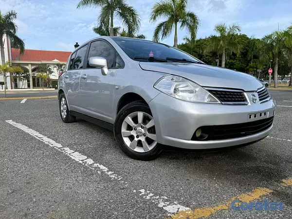 carros - Nissan Tiida 2008 Hatchback 2
