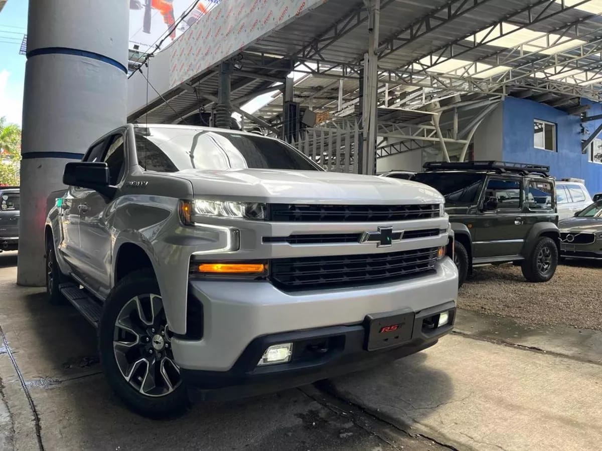 jeepetas y camionetas - Chevrolet silverado RST 2019
Clean carfax
Financiamiento disponible 