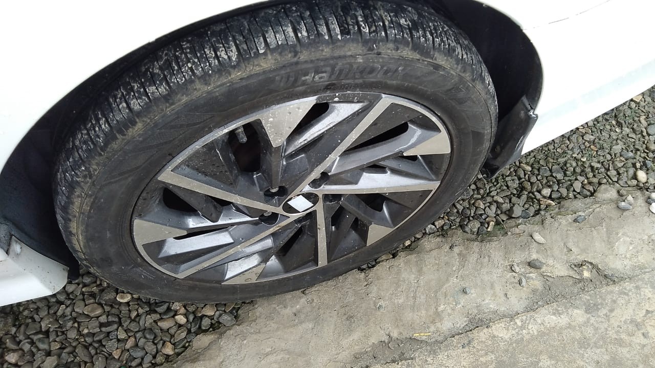 carros - HYUNDAI NEW RISE 2019 BLANCO DESDE: RD$765,100.00 4