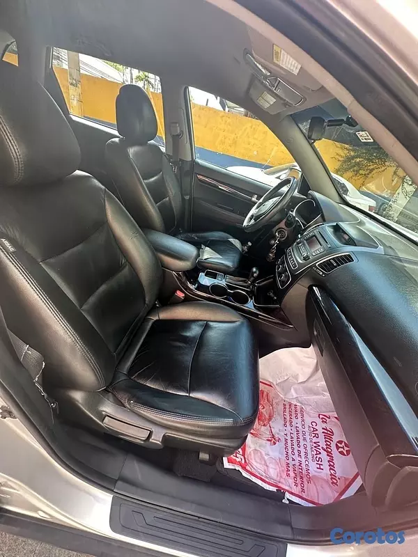 jeepetas y camionetas - Kia Sorento 2015 en Venta 9
