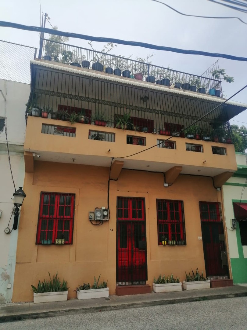 apartamentos - Venta de Edificio de 3 niveles en Zona Colonial