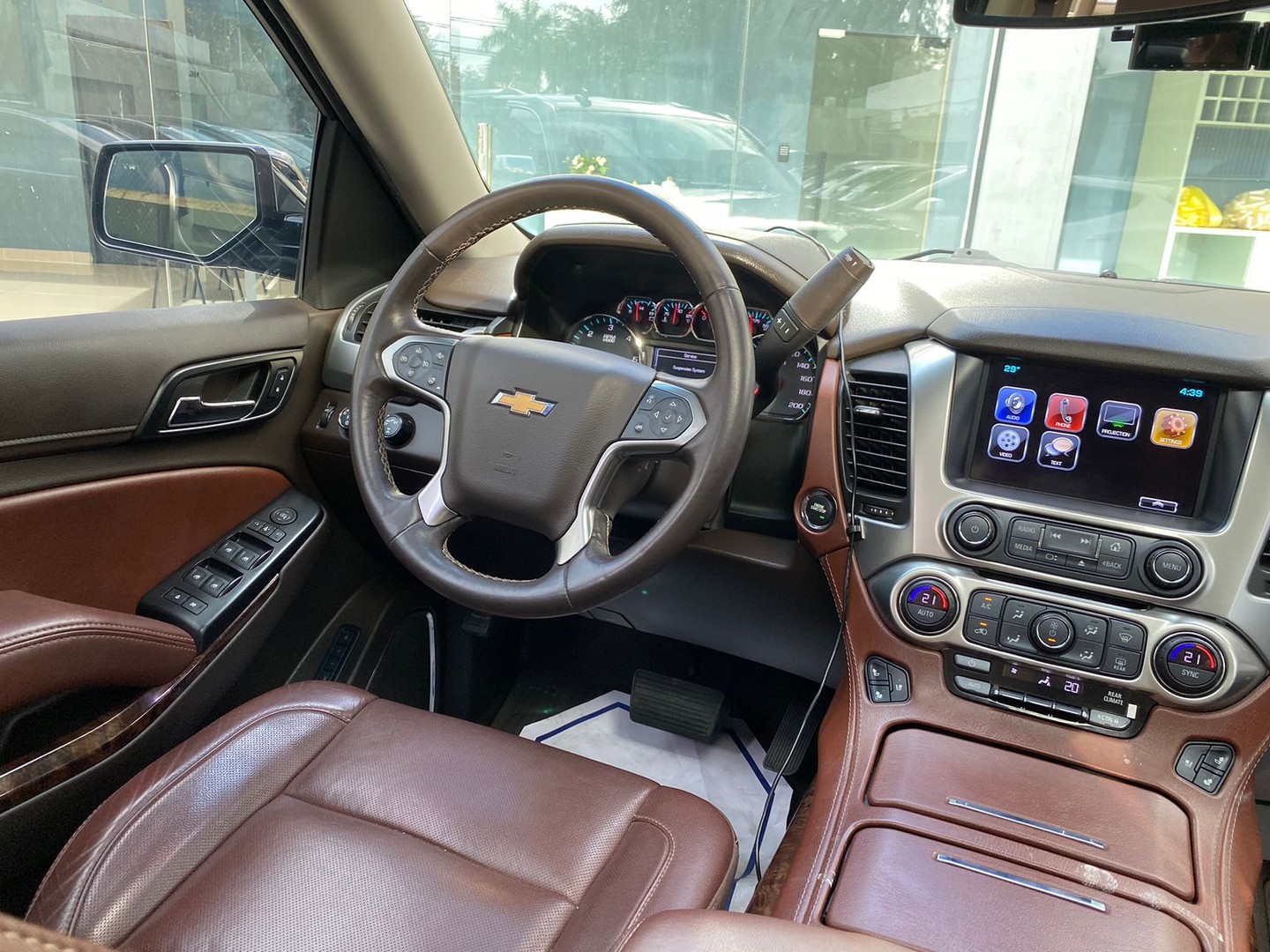 jeepetas y camionetas - Chevrolet Tahoe Premier 2019
Importada por Magna Motors 9