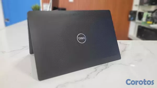 computadoras y laptops - Laptop Dell latitude 7410 core i5 10th Gen , 8GB R 5