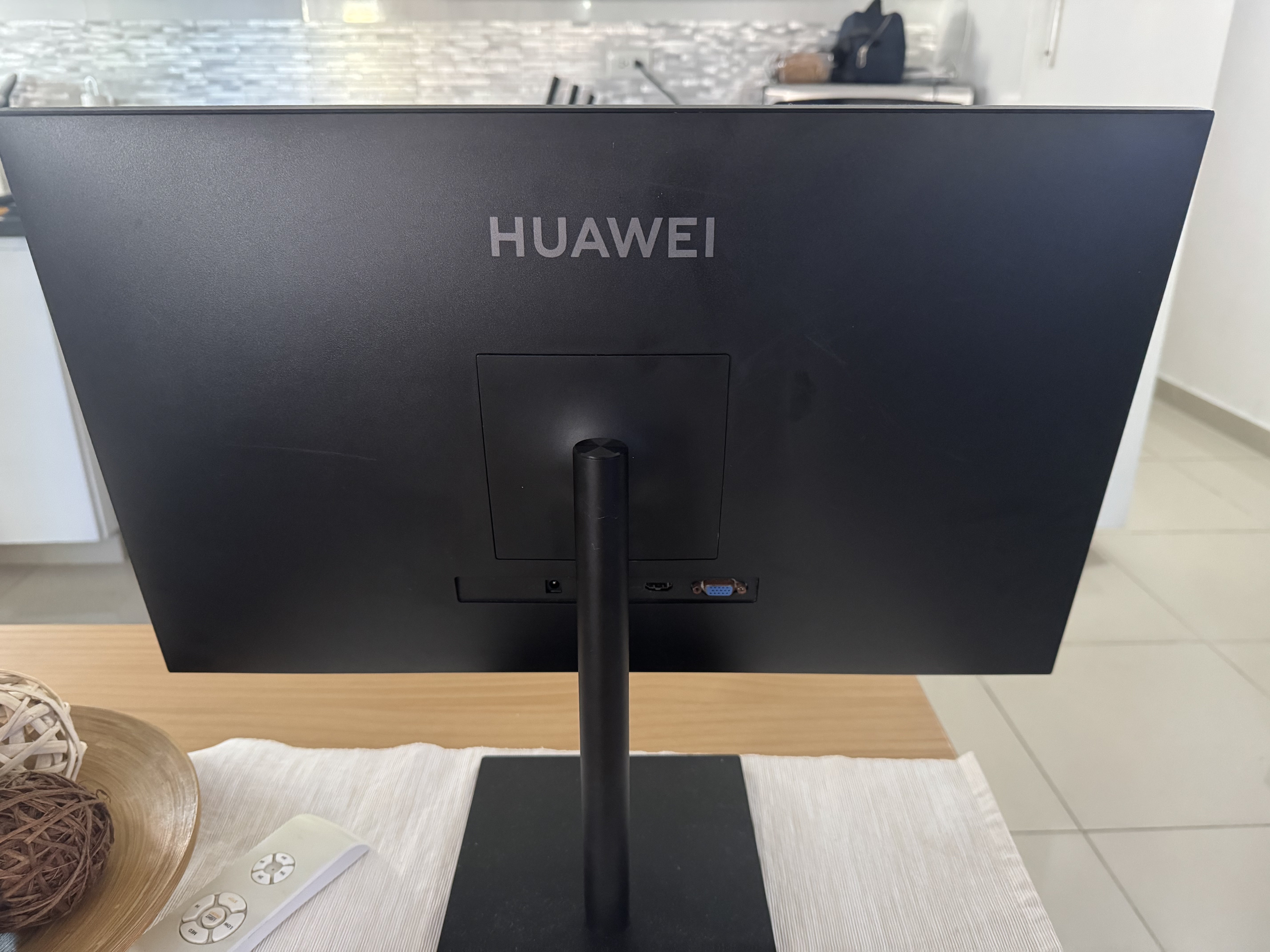 accesorios para electronica - HUAWEI Monitor 24", resolución 1920 x 1080, relación de aspecto 16:9, negro 1