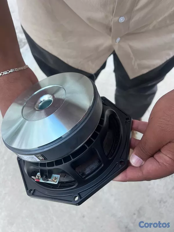 accesorios para electronica - bocina nueva me la regalaron y necesito dinero  8