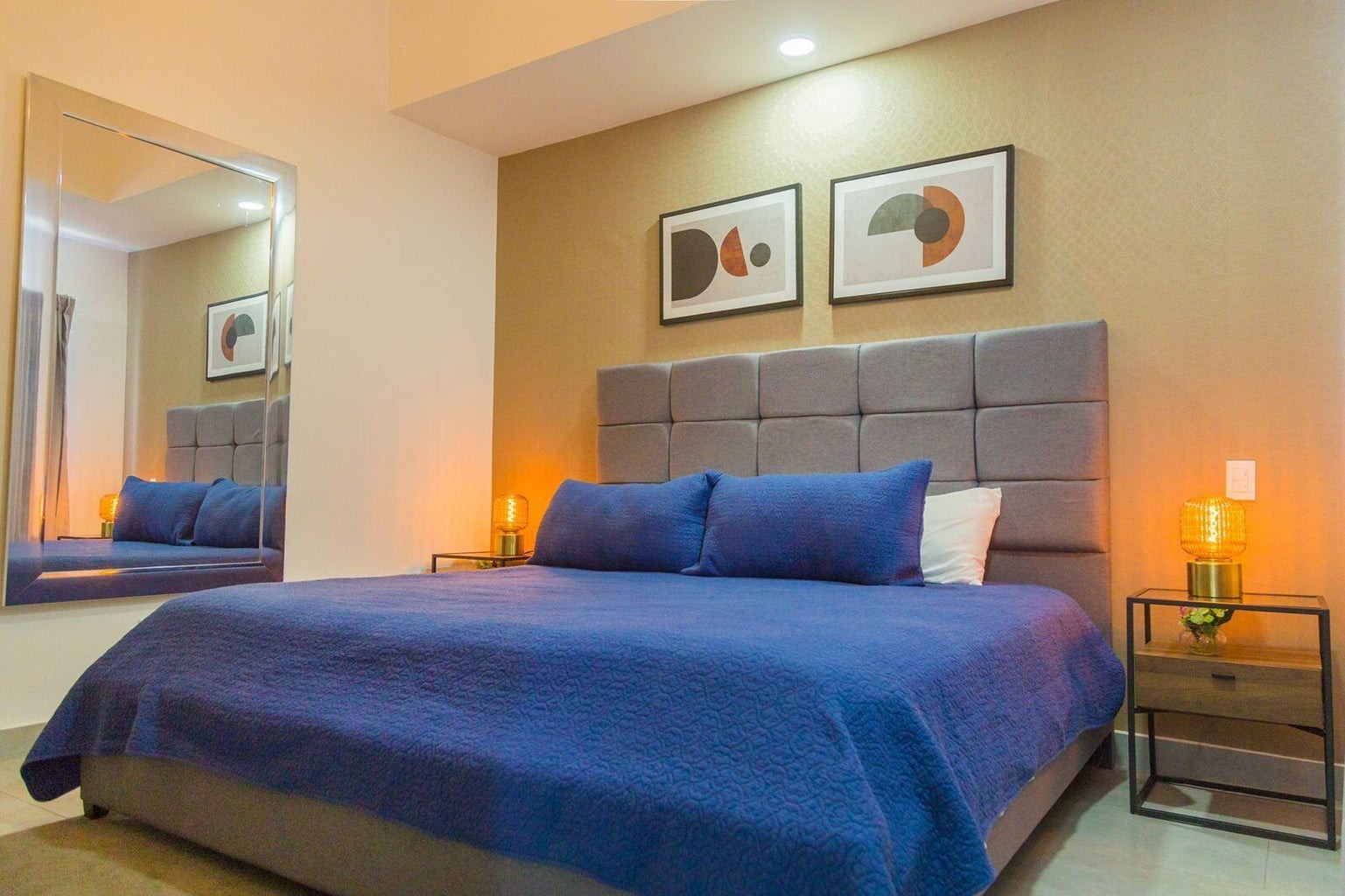 apartamentos - Apartamento en moderna torre en el sector mas exclusivo de Santo Domingo 1