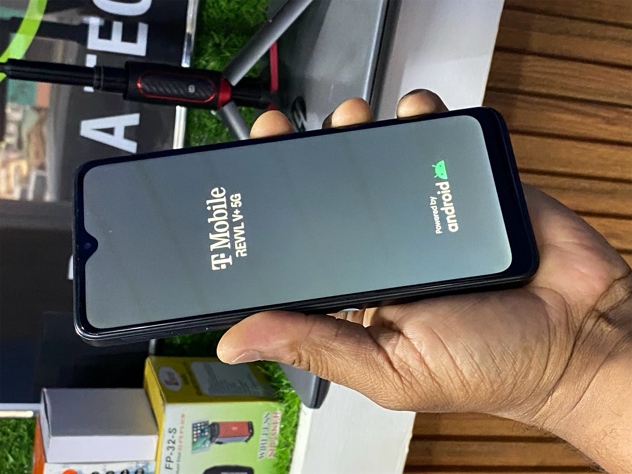 celulares y tabletas - REVVEL PLUS 5V+  64GB  0