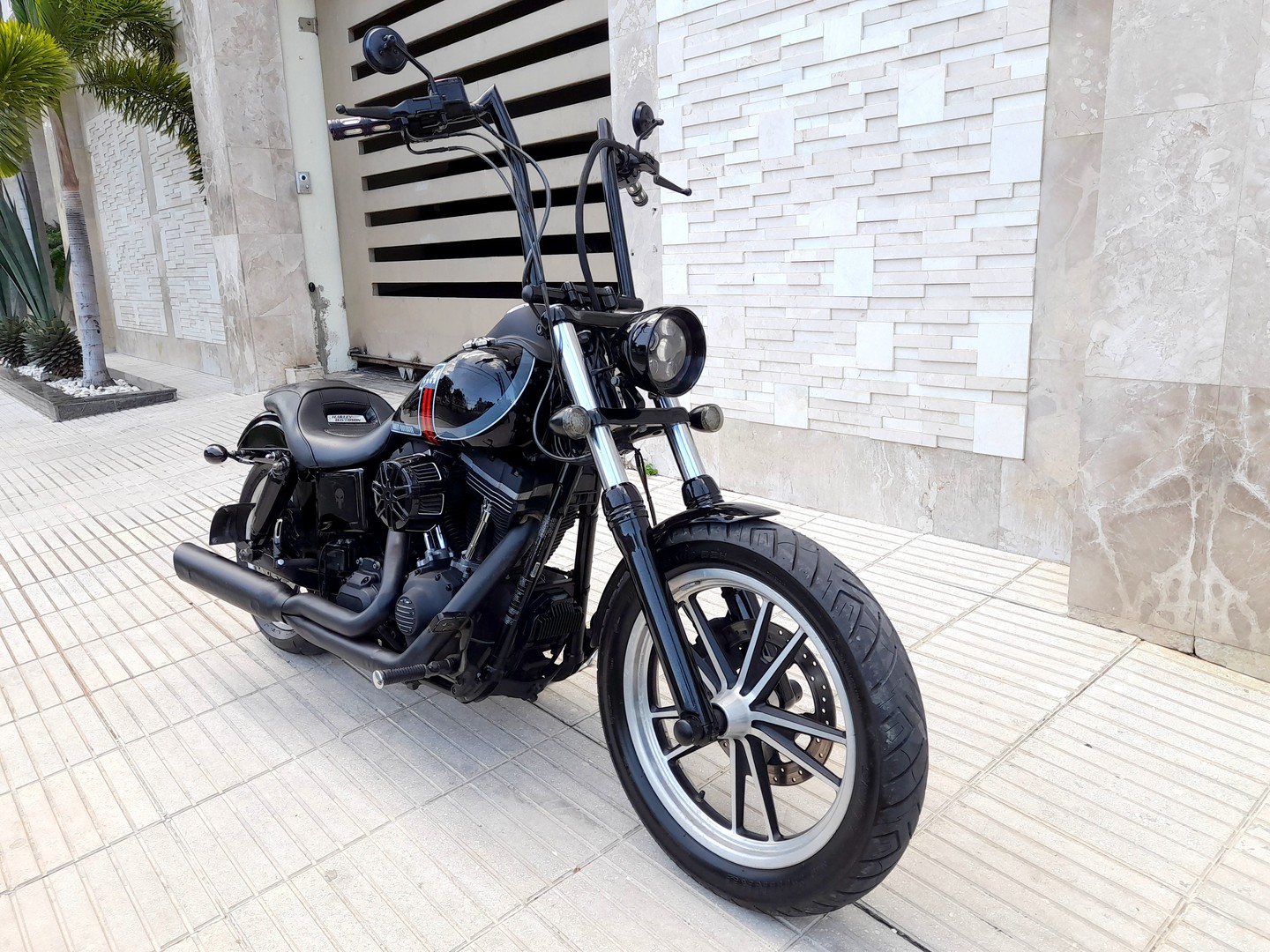 motores y pasolas - Harley Davidson Street Bob 2013 como nueva