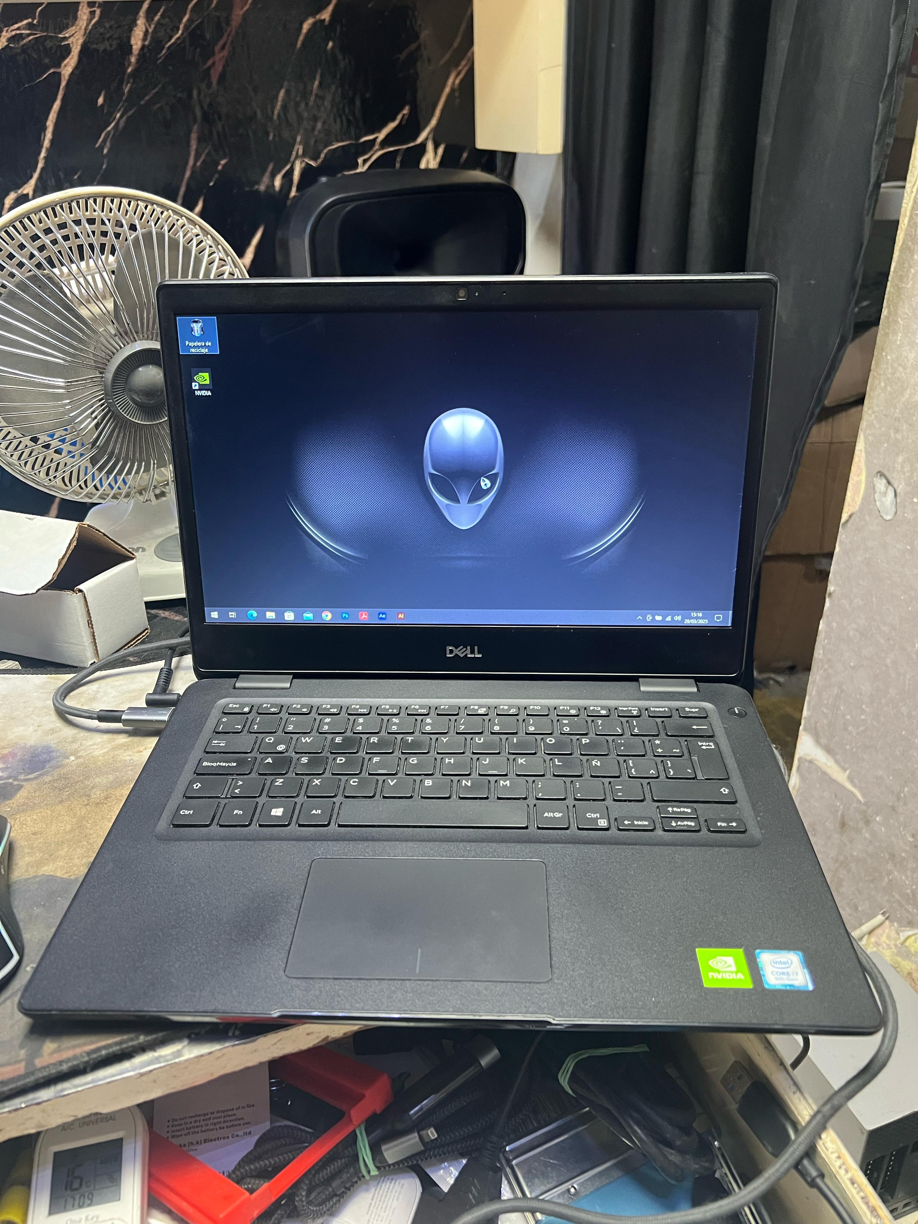 computadoras y laptops - Laptop Dell latitude 3400 /intel  i7-8565U@1,80Ghz 0