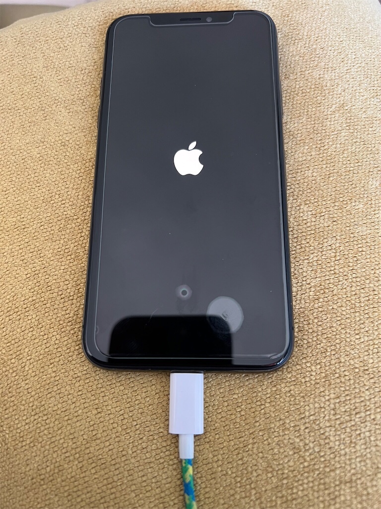 celulares y tabletas - iPhone X desbloqueado de fábrica negro de 128 gbs tiene protector de pantalla 