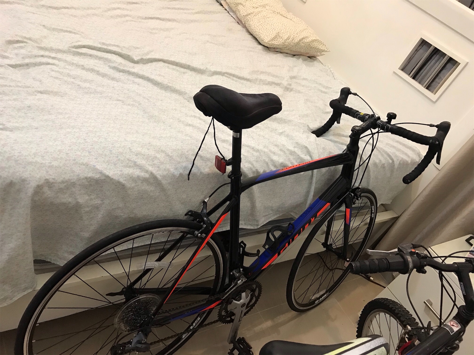 bicicletas y accesorios - Vendo bici nueva