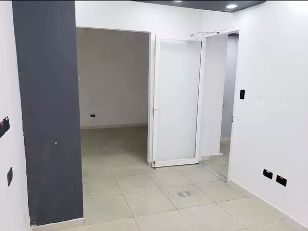 oficinas y locales comerciales - Local en venta en Piantini 6