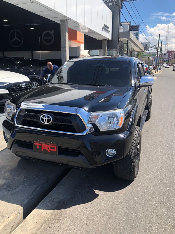 jeepetas y camionetas - Toyota tacoma 2014 full 4x4 nuevaaaa