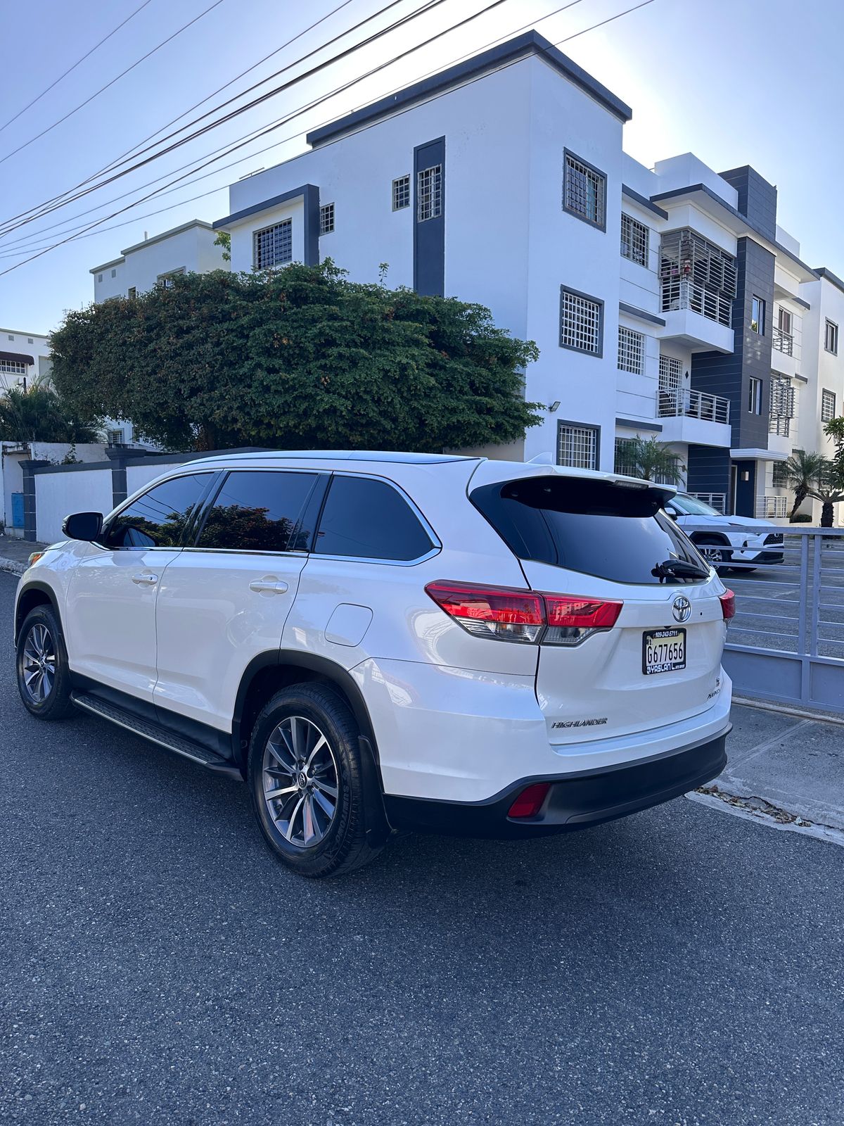 jeepetas y camionetas - Toyota higlander xle 2019 clean carfax  4
