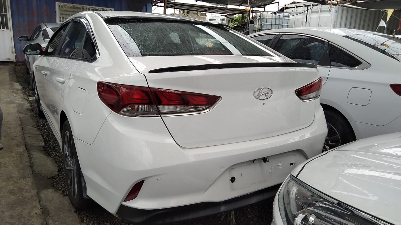 carros - HYUNDAI NEW RISE 2019 BLANCO DESDE: RD$765,100.00 5