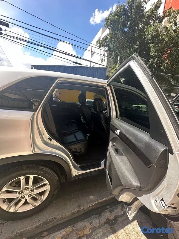 jeepetas y camionetas - Kia Sorento 2015 en Venta 10