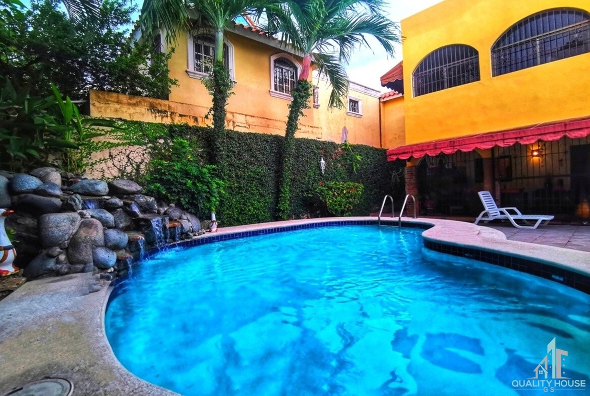 casas - Casa con piscina en Corales del Sur Charles de Gaulle Santo Domingo Este
