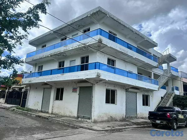 oficinas y locales comerciales - 🔵 Alquilo Local 3 Niveles de 300 Mts en Las Charcas, Santiag 1