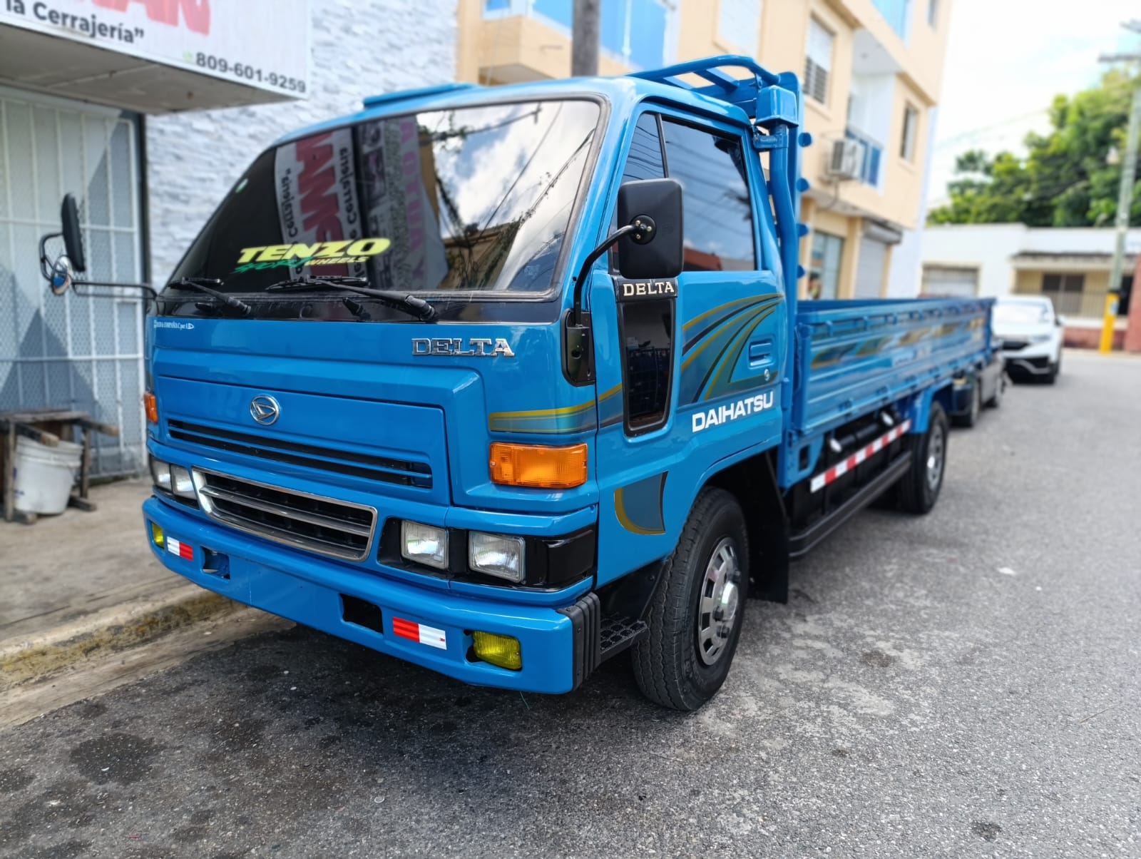 camiones y vehiculos pesados - camión daihatsu delta 2010