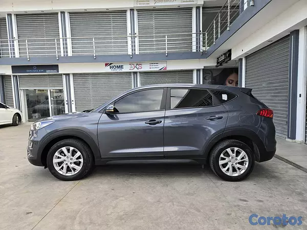 jeepetas y camionetas - HYUNDAI TUCSON 2020 GRIS DIESEL 10
