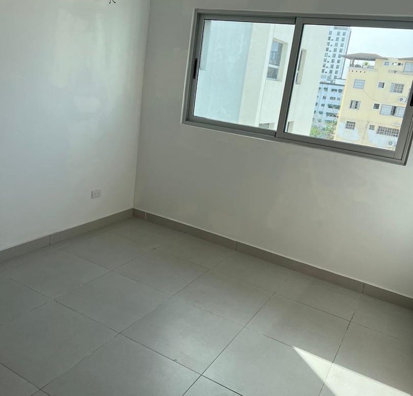 apartamentos - Apartamento en Alquiler con línea blanca, Elegancia,Confort y Ubicación Premium  3