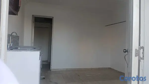 apartamentos - ALQUILO APTO 2DO. NIVEL ENSANCHE QUISQUEYA DE UNA  3