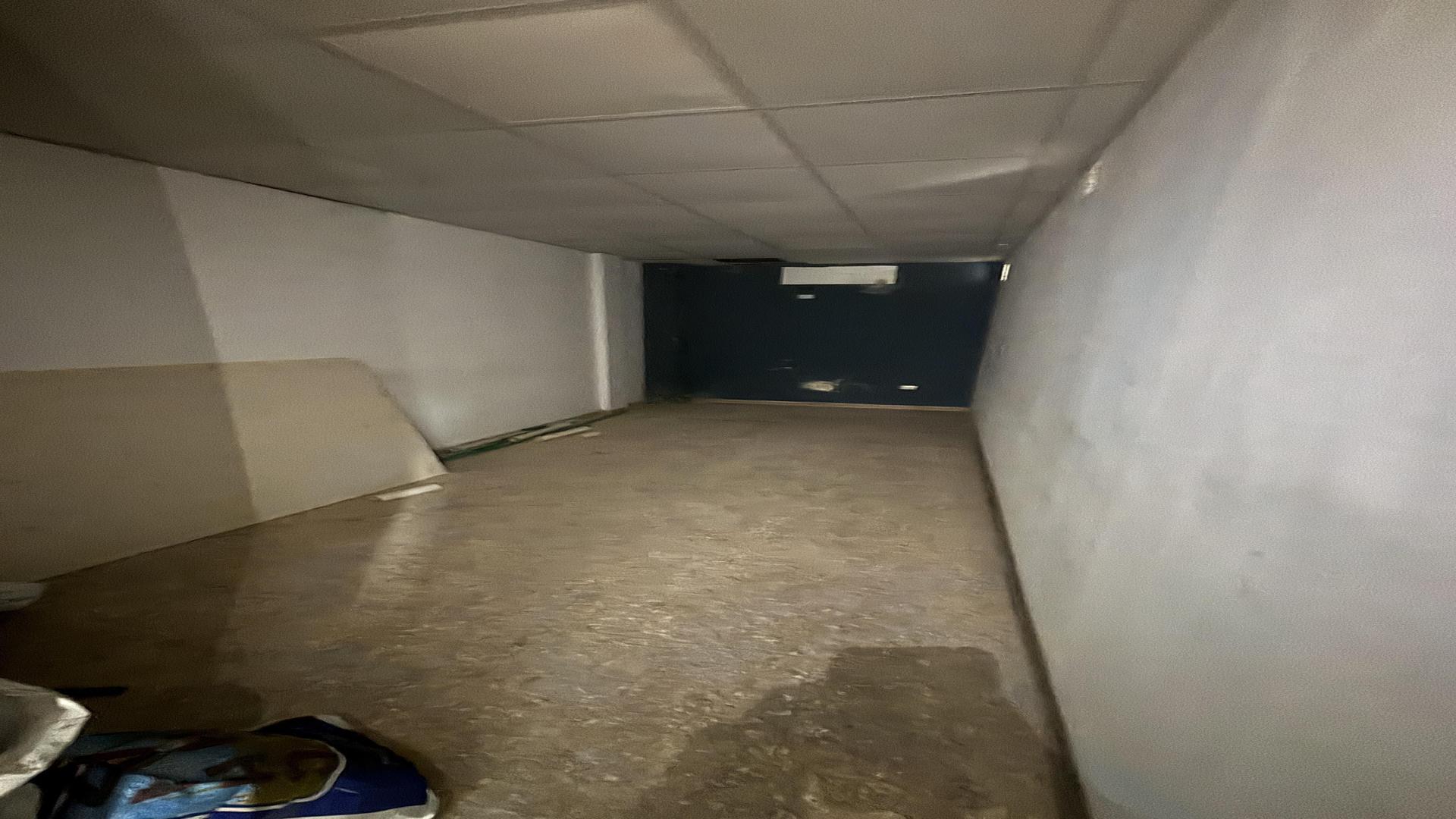 oficinas y locales comerciales - Alquiler Local Comercial Naco 2do piso 268Mts 5