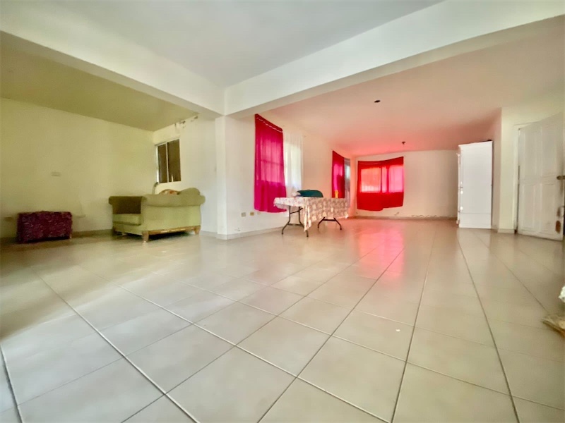 casas - Venta de casa en Arroyo Hondo con 488mts y piscina Distrito Nacional  3