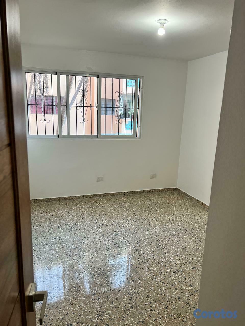 apartamentos - Vendo apartamento en la Av. Independencia. 8