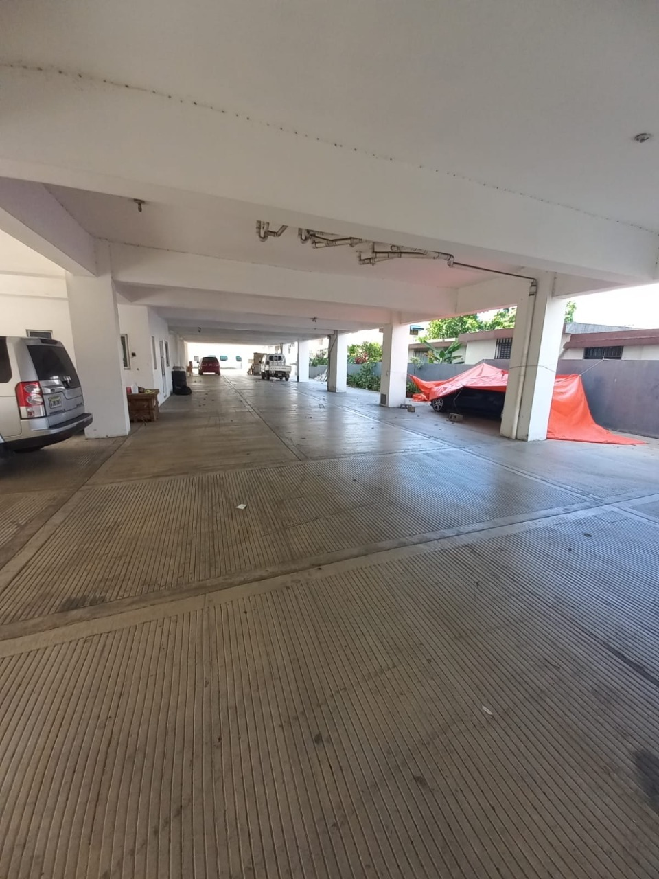 oficinas y locales comerciales - VENDO /RENTO