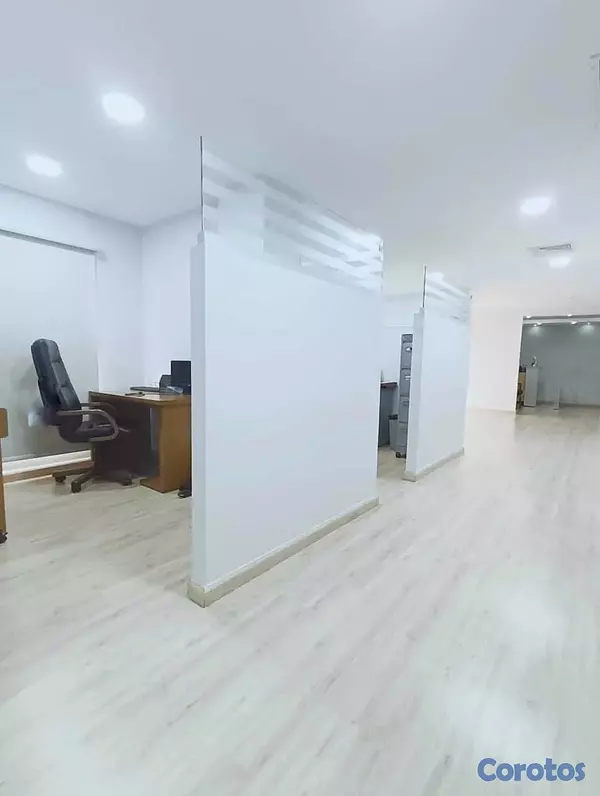 oficinas y locales comerciales - Local en la Julieta morales en venta  9