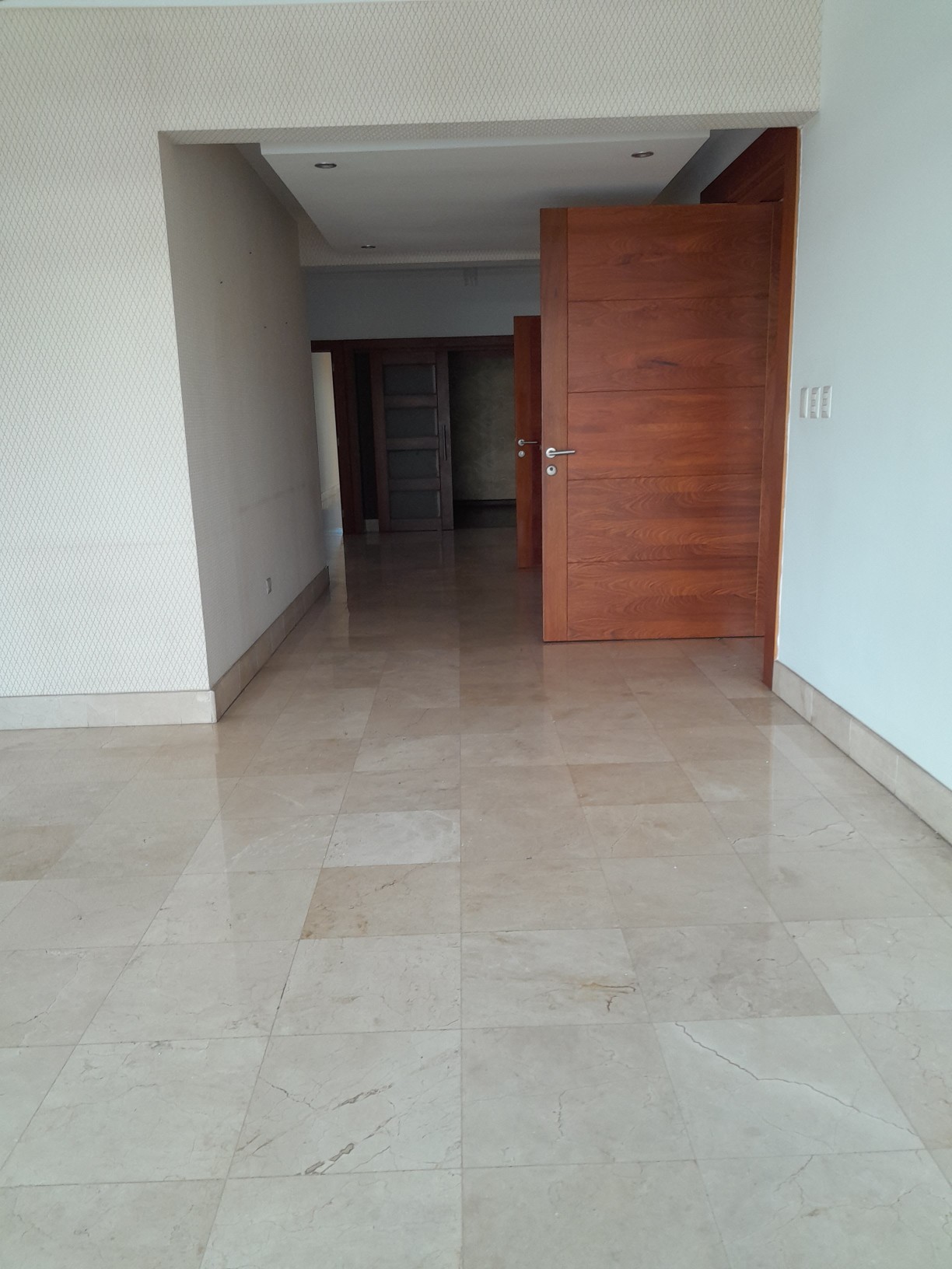 apartamentos - Rento apartamento amplio con terraza y varios parqueos 5