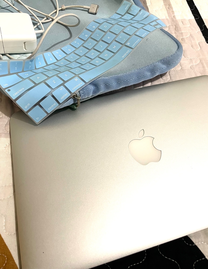 computadoras y laptops - mini MacBook Air 2014, 11-inch, early 2014
Procesador 1.4 ghz Inter core i5
