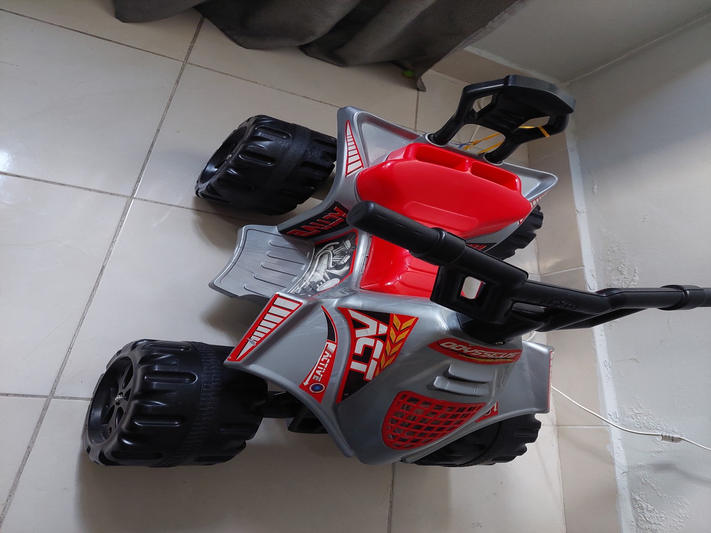 Motor electrico de juguete para niño montar