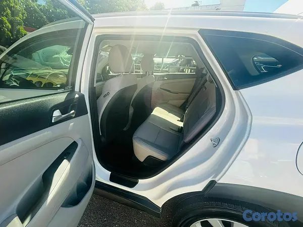 jeepetas y camionetas - hyundai tucson valium 3