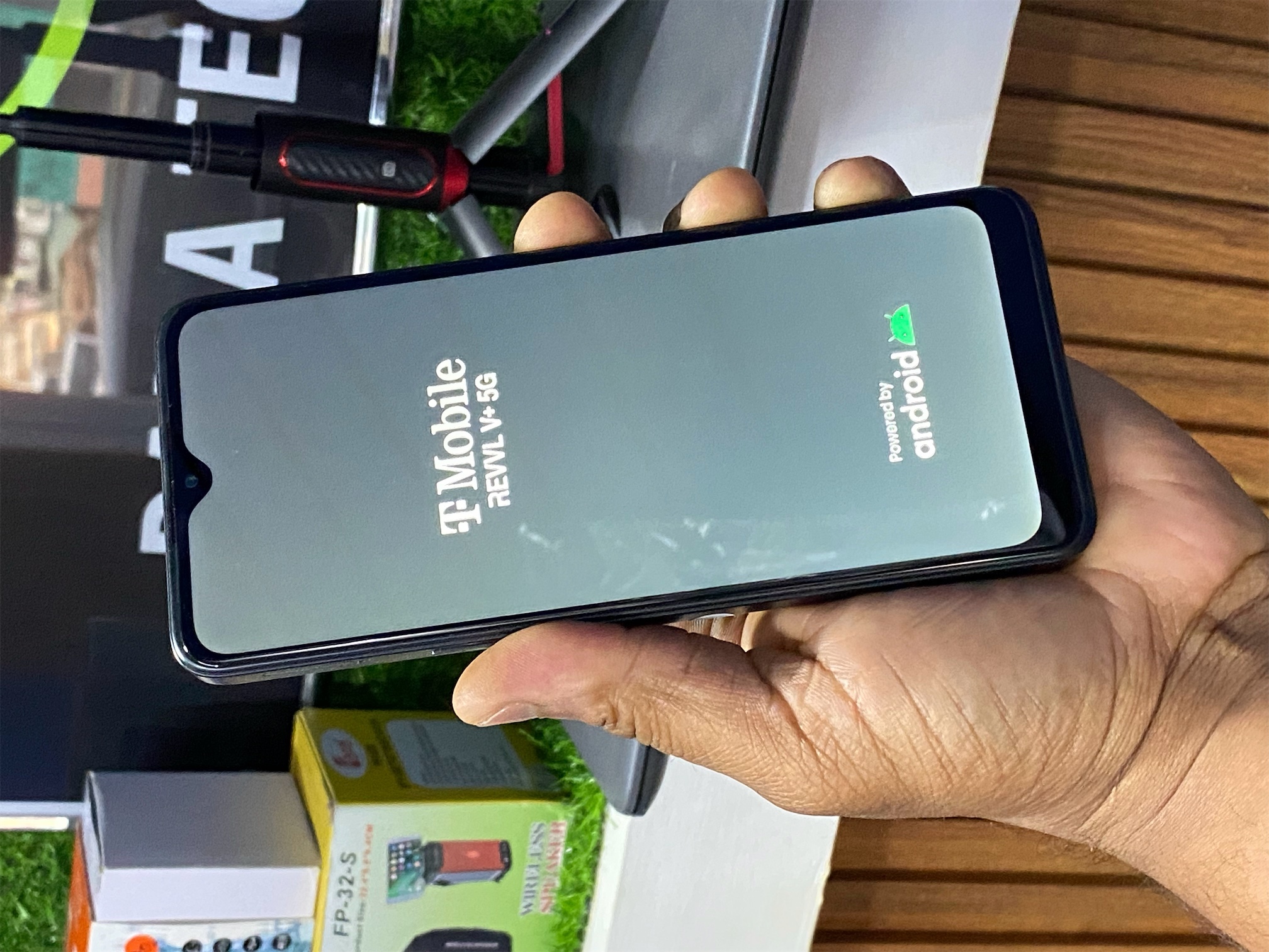 celulares y tabletas - REVVEL PLUS 5V+  64GB  2