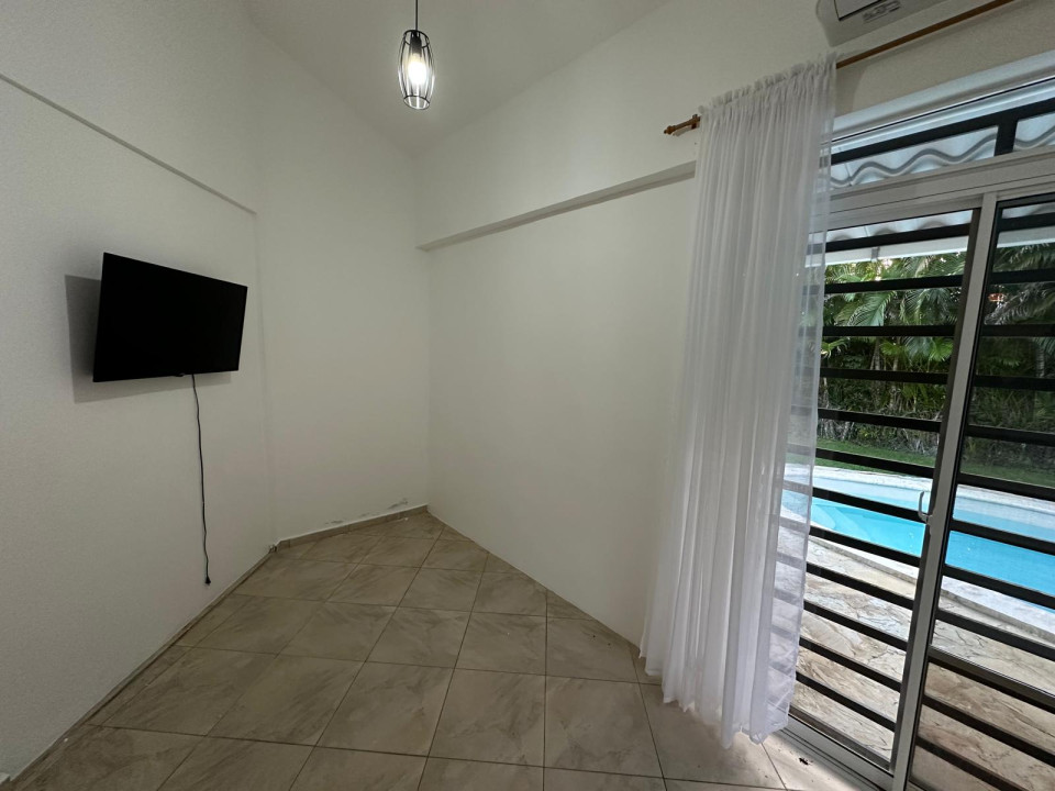 casas vacacionales y villas - Casa en Ubicación Privilegiada: A Pocos Minutos  6