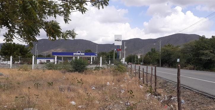 solares y terrenos - SOLAR DE 4,175 MTRS2 EN AZUA 