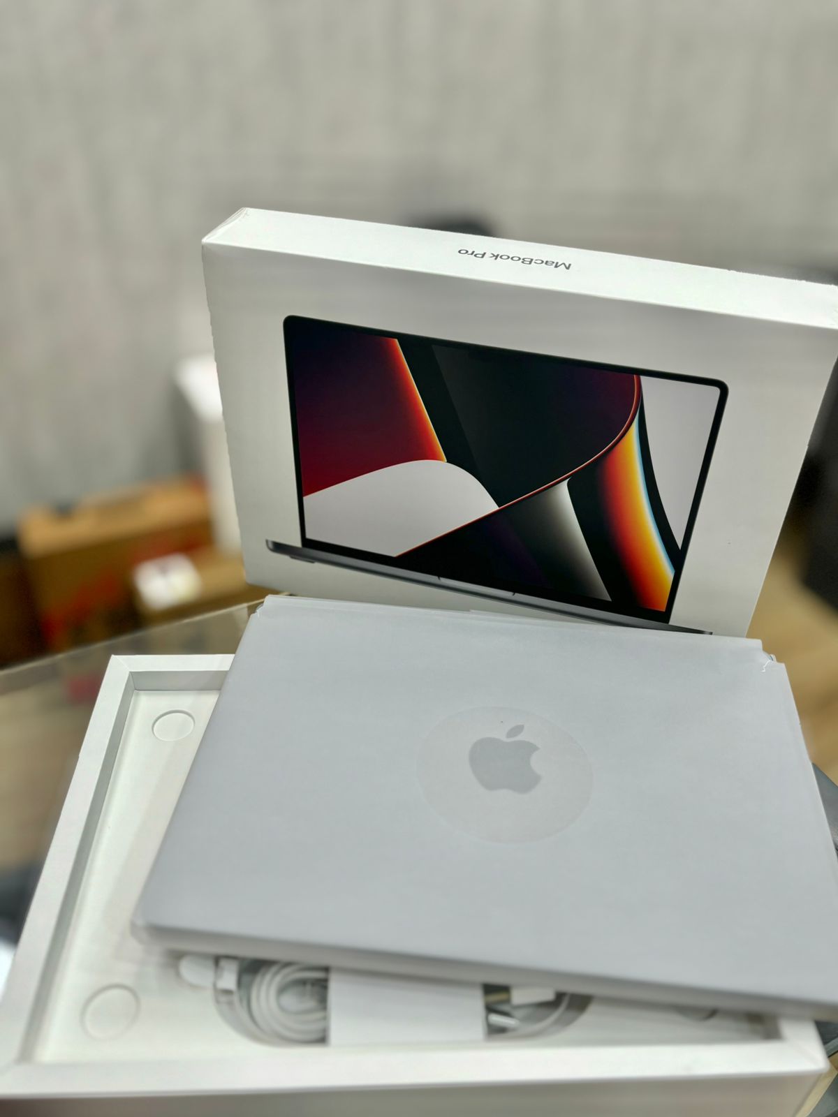 computadoras y laptops - MACBOOK PRO 14