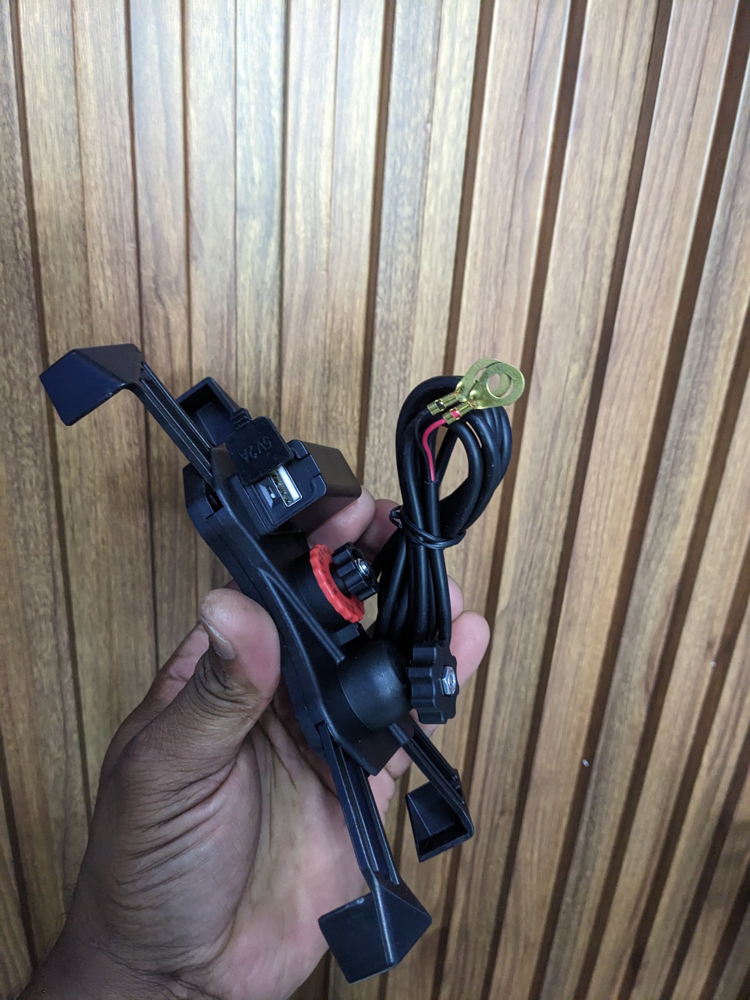 celulares y tabletas - Base para motos con cargador USB  1