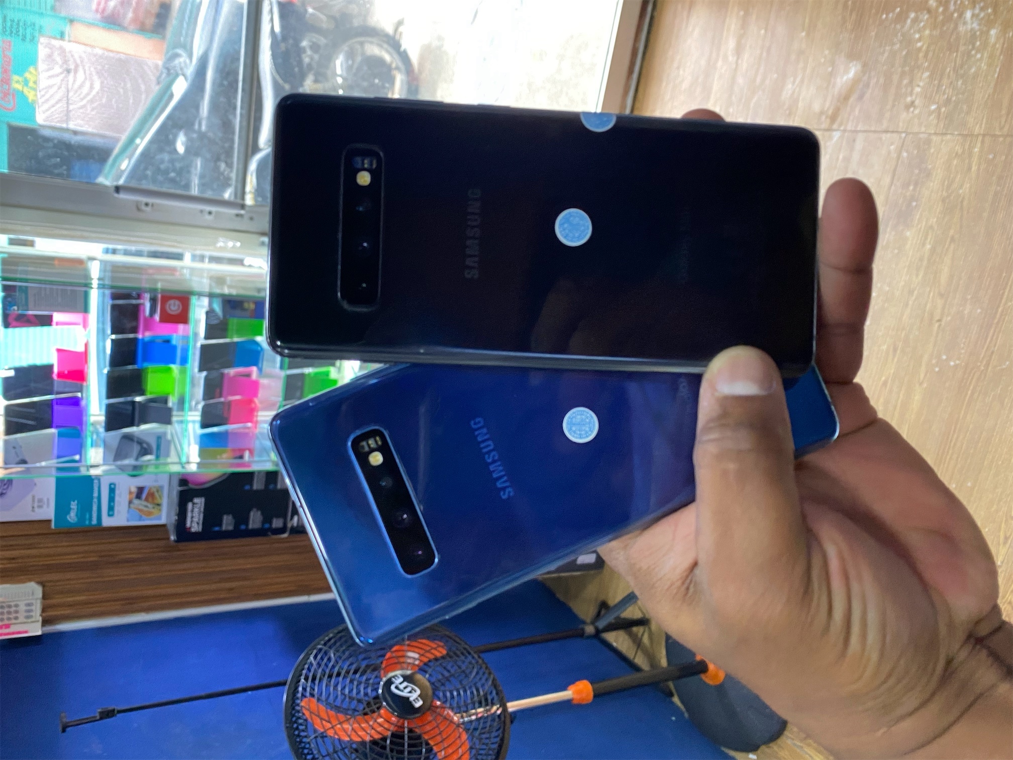 celulares y tabletas - s10 plus samsung  1