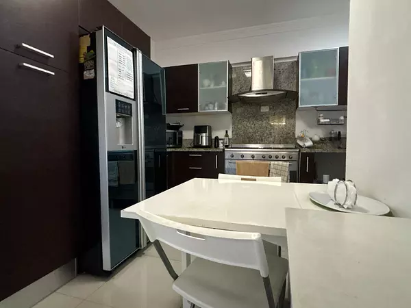 apartamentos - 🔵Apartamento 2do piso en evaristo morales  4