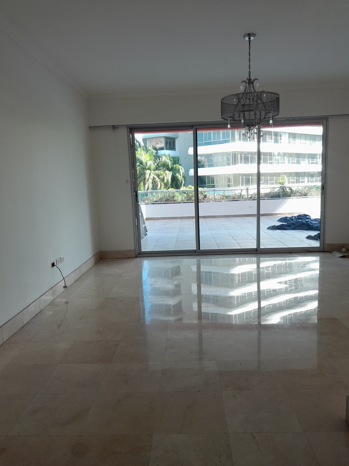 apartamentos - Rento apartamento amplio con terraza y varios parqueos 2