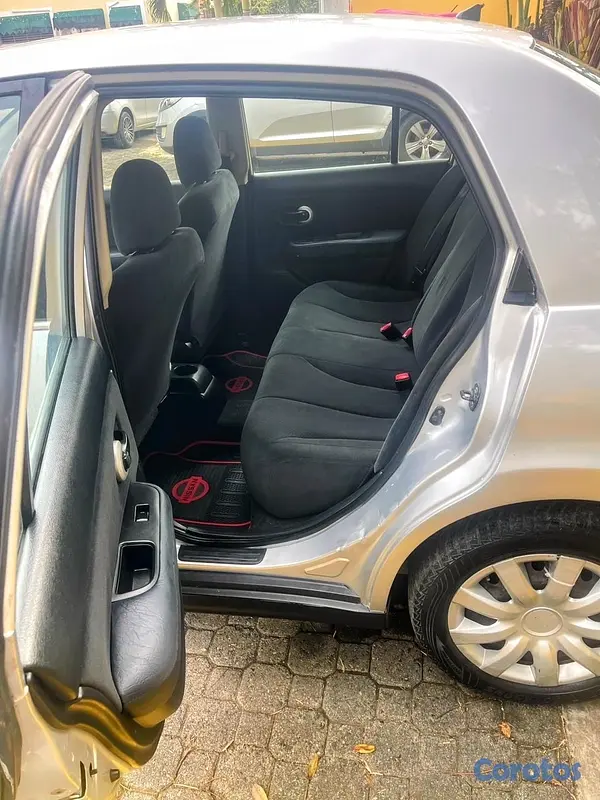 carros - Nissan tiida americano (automático) 6