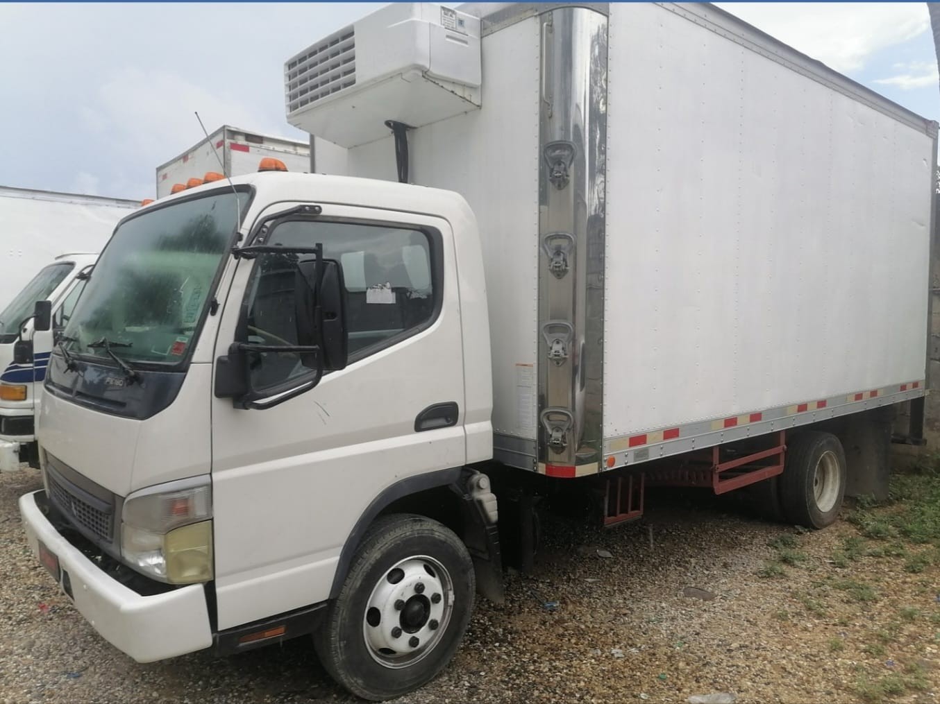 camiones y vehiculos pesados - Mitsubishi fuso 2006 refrigerado  1